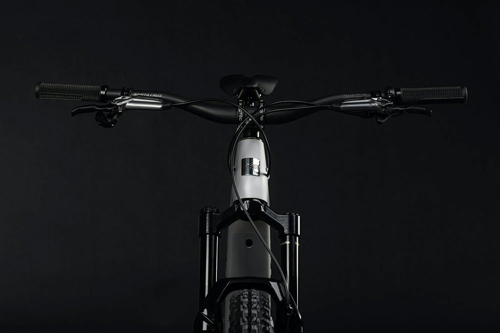 Heckler-SL-Matte-Silver-2-1.jpg